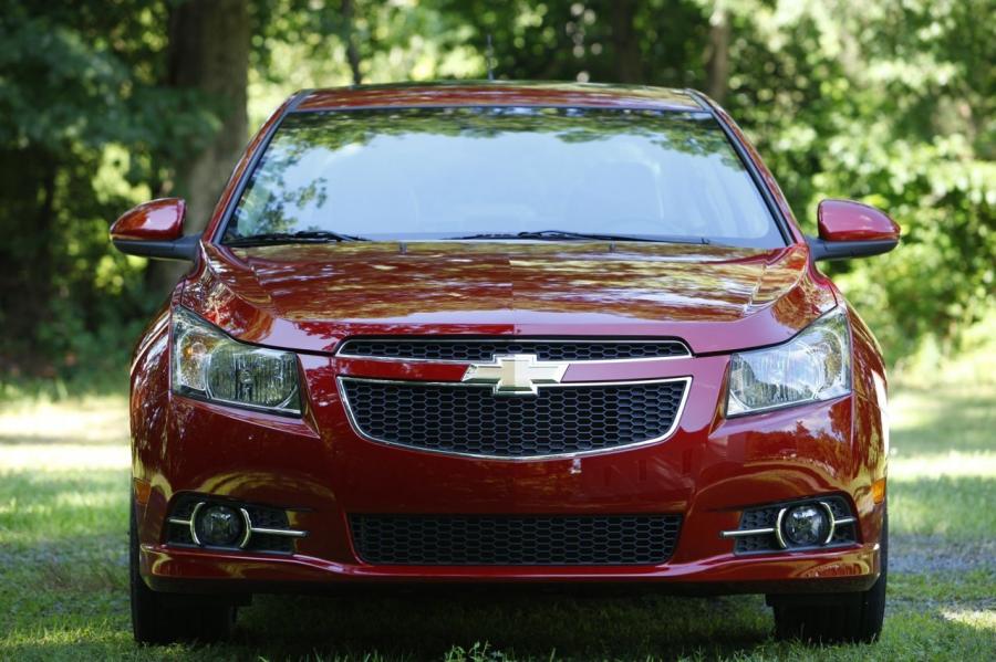  Chevrolet Cruze 2011 года  (фото 39 из 61)